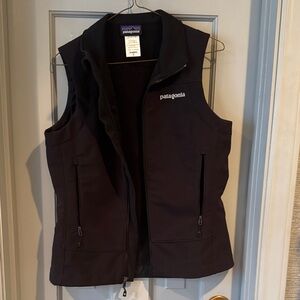 Patagonia Ladies Black Zip-Up Vest